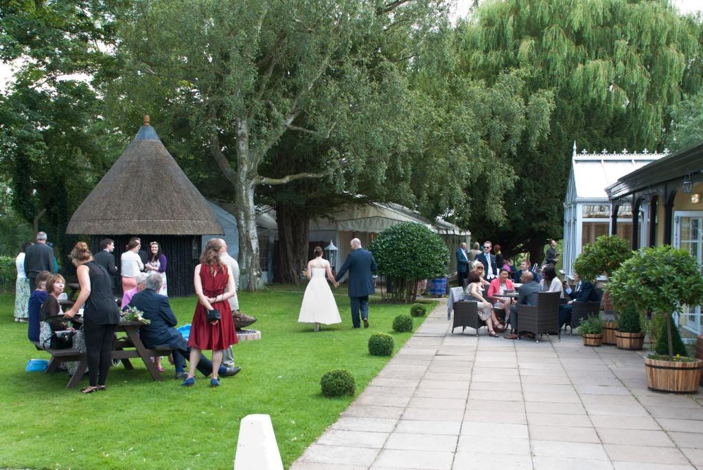Millhouse Hotel And Riverside Restaurant Sharnbrook Zewnętrze zdjęcie